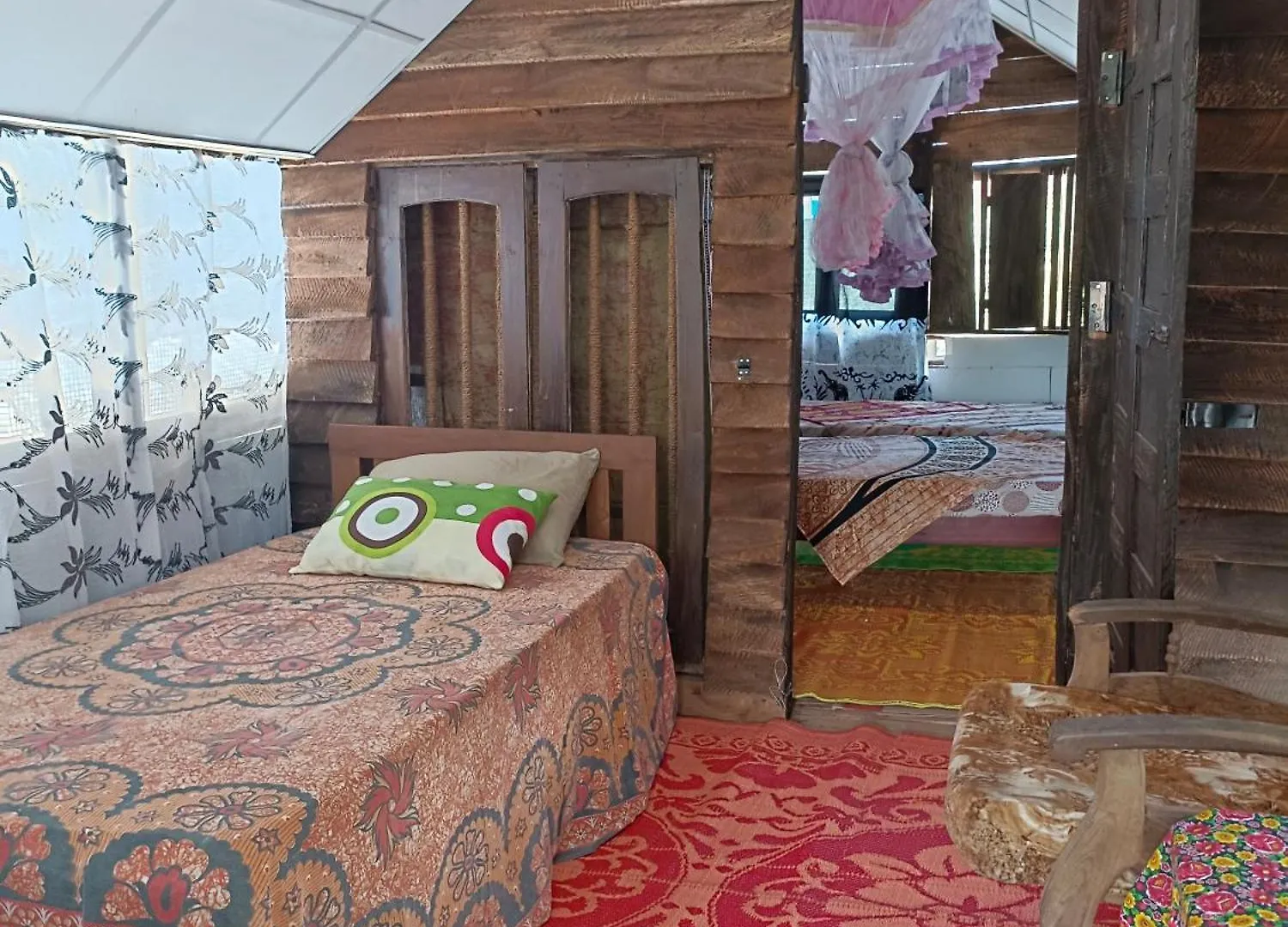 Guest house Mamisa Cafe, Home Stay Habarana